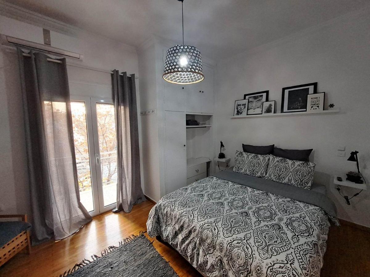 Athenshub - Across Metro Station Apartment ภายนอก รูปภาพ
